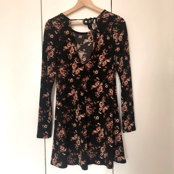 Forever 21 Floral Dress - Picture 3 of 5